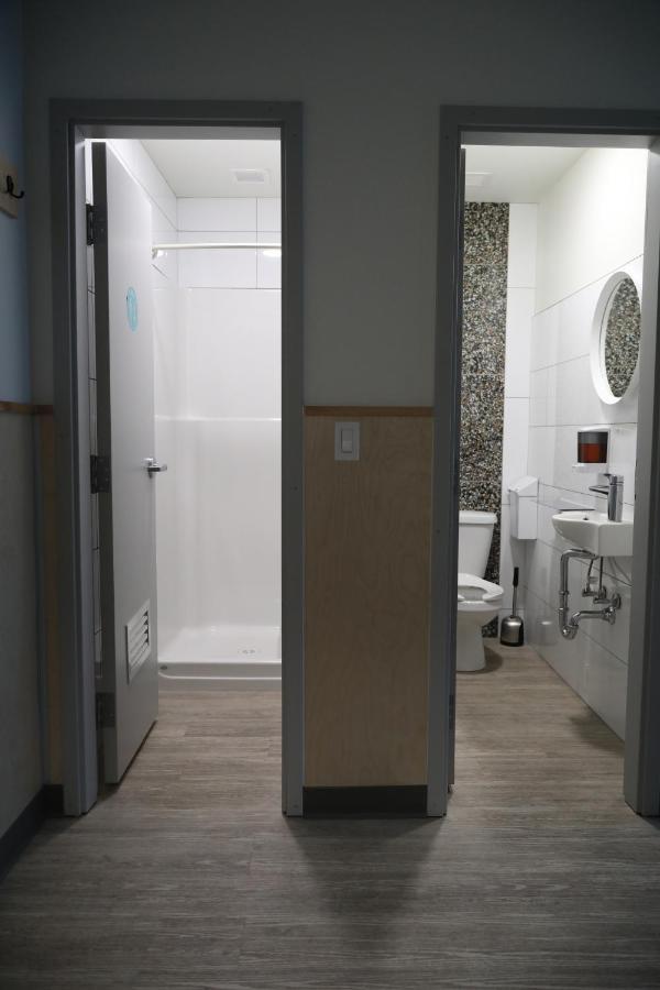 Canmore Downtown Hostel Zewnętrze zdjęcie