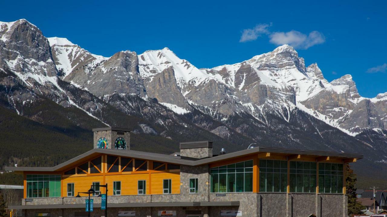 Canmore Downtown Hostel Zewnętrze zdjęcie